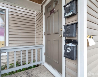 1595 E 2nd Street - Photo Thumbnail 14