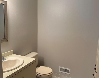 498 Witney Court - Photo Thumbnail 4