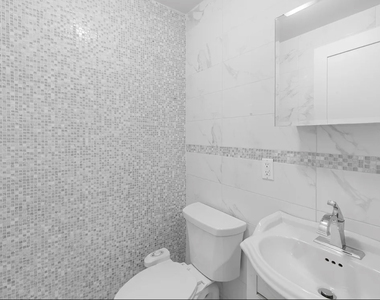 2833 Ocean Parkway - Photo Thumbnail 10