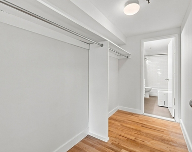 170 John Street - Photo Thumbnail 6