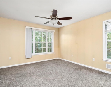 80 Tennyson Road - Photo Thumbnail 19