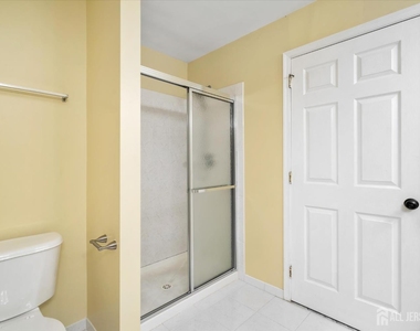 80 Tennyson Road - Photo Thumbnail 28
