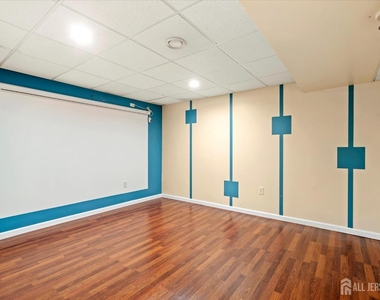 80 Tennyson Road - Photo Thumbnail 29