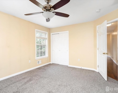 80 Tennyson Road - Photo Thumbnail 20