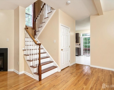80 Tennyson Road - Photo Thumbnail 12