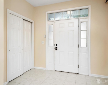 80 Tennyson Road - Photo Thumbnail 7