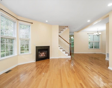 80 Tennyson Road - Photo Thumbnail 3