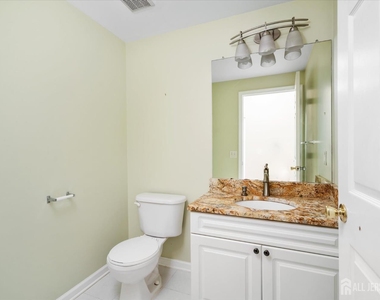 80 Tennyson Road - Photo Thumbnail 10