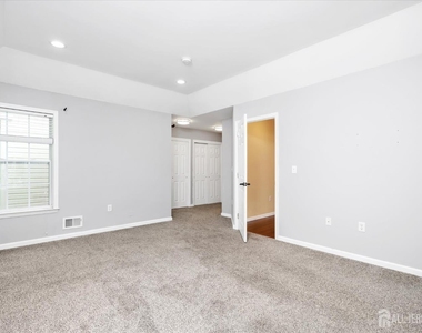 80 Tennyson Road - Photo Thumbnail 25