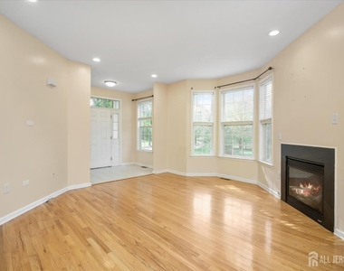 80 Tennyson Road - Photo Thumbnail 5