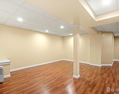 80 Tennyson Road - Photo Thumbnail 30
