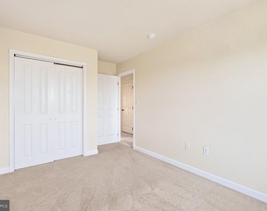 521 Hotchkiss Drive - Photo Thumbnail 19