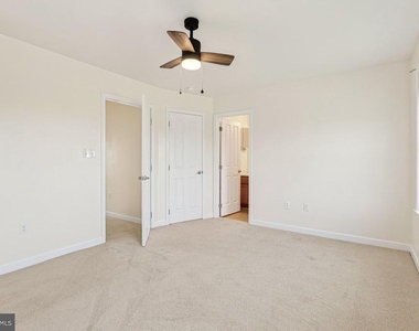 521 Hotchkiss Drive - Photo Thumbnail 16