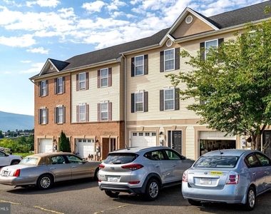 521 Hotchkiss Drive - Photo Thumbnail 29