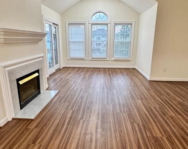 11021 Folksie Court - Photo Thumbnail 2
