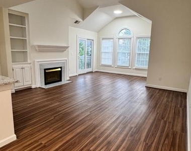 11021 Folksie Court - Photo Thumbnail 3