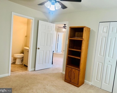 1049 Gardenview Loop - Photo Thumbnail 19