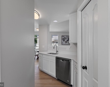 43290 Rush Run Terrace - Photo Thumbnail 9