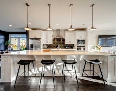 1312 White Feldspar Terrace Se - Photo Thumbnail 20