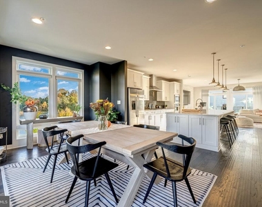 1312 White Feldspar Terrace Se - Photo Thumbnail 17
