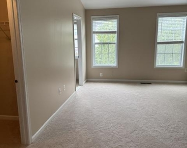 23093 Sunbury Street - Photo Thumbnail 20