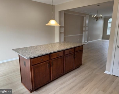 23093 Sunbury Street - Photo Thumbnail 17