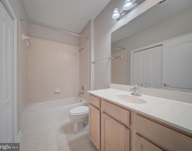 22942 Rose Quartz Square - Photo Thumbnail 23