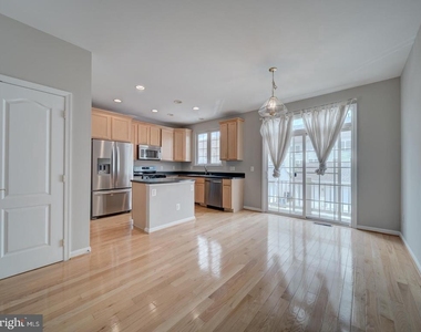 22942 Rose Quartz Square - Photo Thumbnail 42