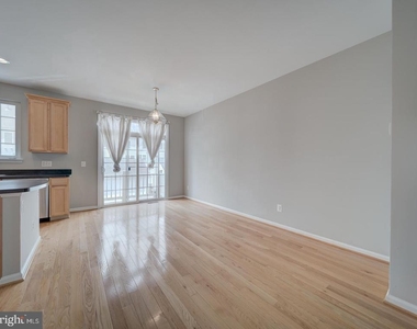 22942 Rose Quartz Square - Photo Thumbnail 41