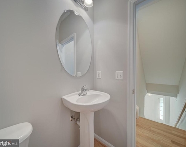 22942 Rose Quartz Square - Photo Thumbnail 45