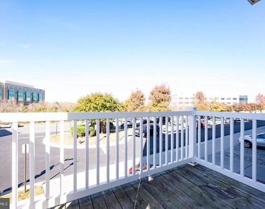 42183 Shorecrest Terrace - Photo Thumbnail 16