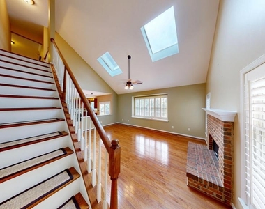 43799 Abbott Place - Photo Thumbnail 9