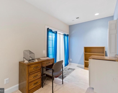 43610 Aldie Mill Court - Photo Thumbnail 13