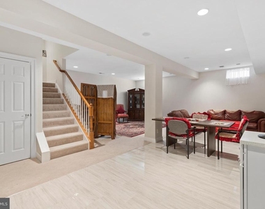 43610 Aldie Mill Court - Photo Thumbnail 4