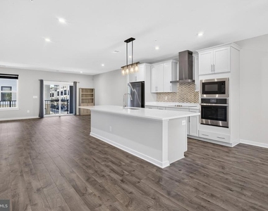4053 Legato Road - Photo Thumbnail 7