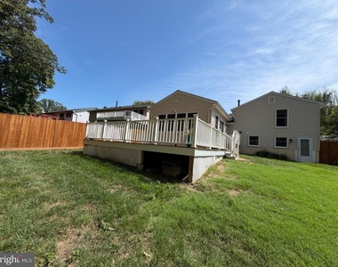 7606 Fallswood Way - Photo Thumbnail 4
