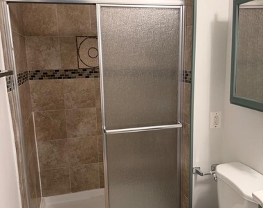 7606 Fallswood Way - Photo Thumbnail 17