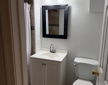 7606 Fallswood Way - Photo Thumbnail 9