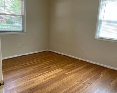 1107 Ware Sw - Photo Thumbnail 8