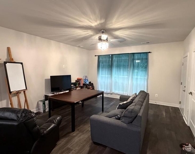 2324 Water Promenade Avenue - Photo Thumbnail 2