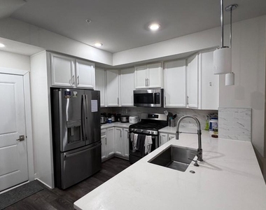 2324 Water Promenade Avenue - Photo Thumbnail 4