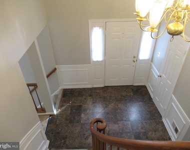 7334 Mallory Lane - Photo Thumbnail 2