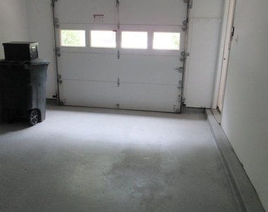 7334 Mallory Lane - Photo Thumbnail 27