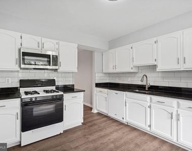 7759 Asterella Court - Photo Thumbnail 5