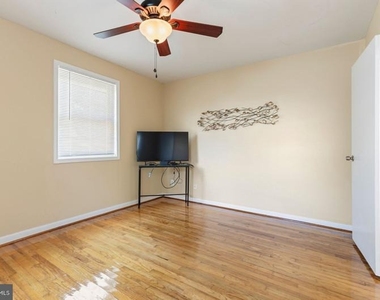 2910 Peyton Randolph Drive - Photo Thumbnail 13