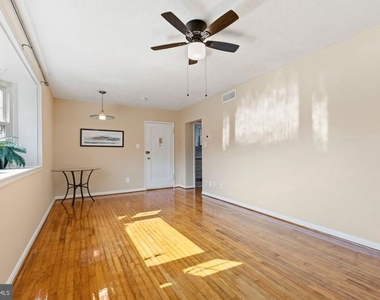 2910 Peyton Randolph Drive - Photo Thumbnail 1