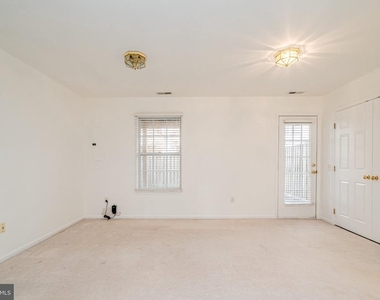2507 James Maury Drive - Photo Thumbnail 6