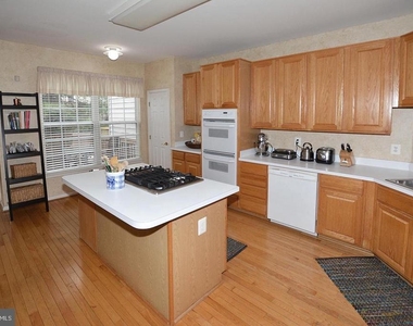 4025 Shaughnessy Court - Photo Thumbnail 5
