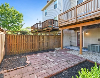 6022 Phlox Court - Photo Thumbnail 24