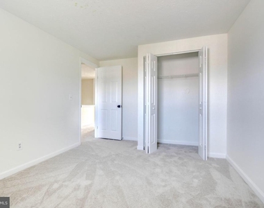 6022 Phlox Court - Photo Thumbnail 12